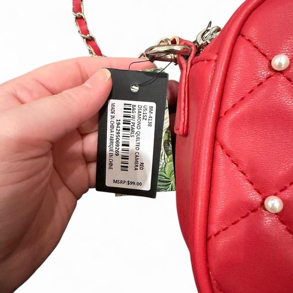 NWT Badgley Mischka Red & Pearl Crossbody Bag - Picture 2 of 5